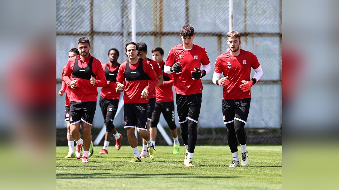 Sivasspor, Antalyaspor Maçı Hazırlıklarını Sürdürüyor