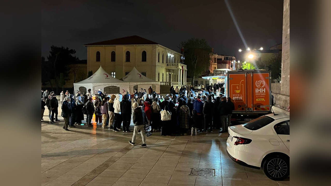 İHH, Kahramanmaraş Depremi Sonrası Yardımlarına Devam Ediyor
