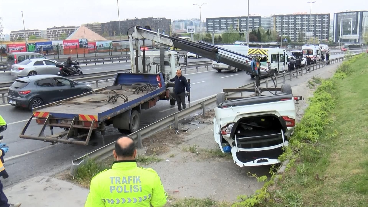 Bakırköy'de Zincirleme Trafik Kazası: 5 Yaralı
