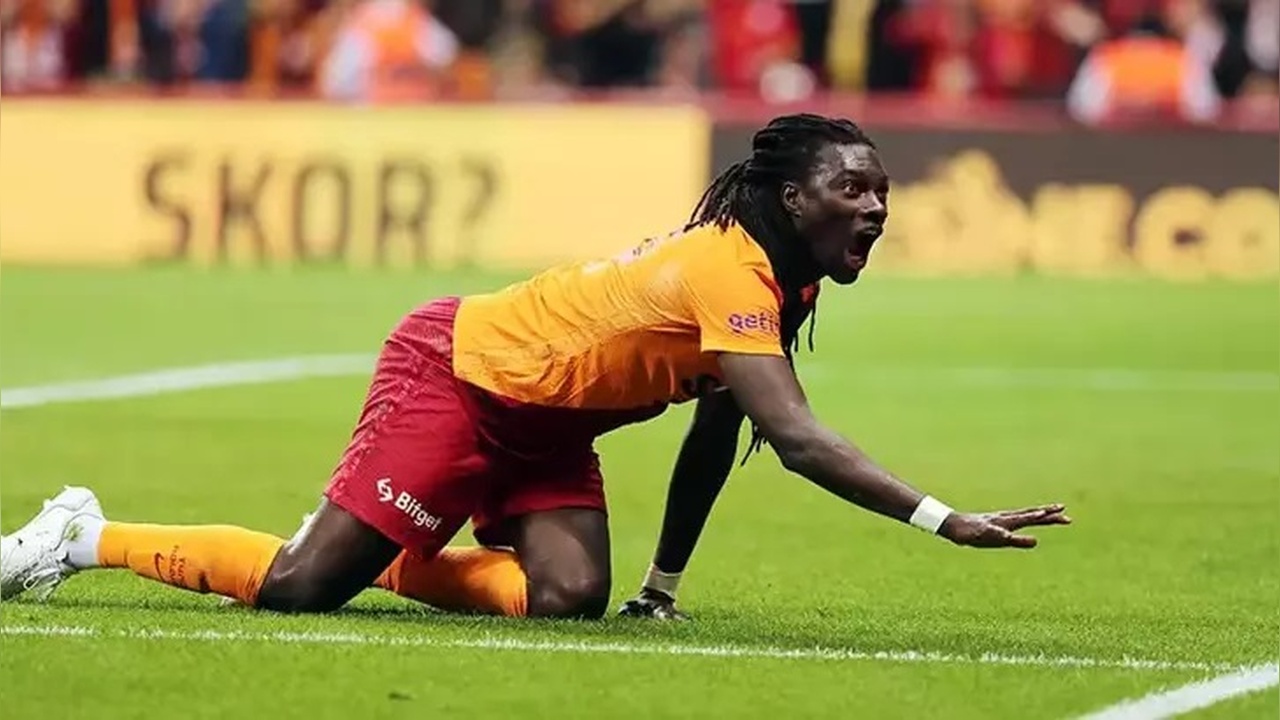 Galatasaraylı Taraftarların Unutamadığı Gomis: Bazen Çok Fazla Oluyor