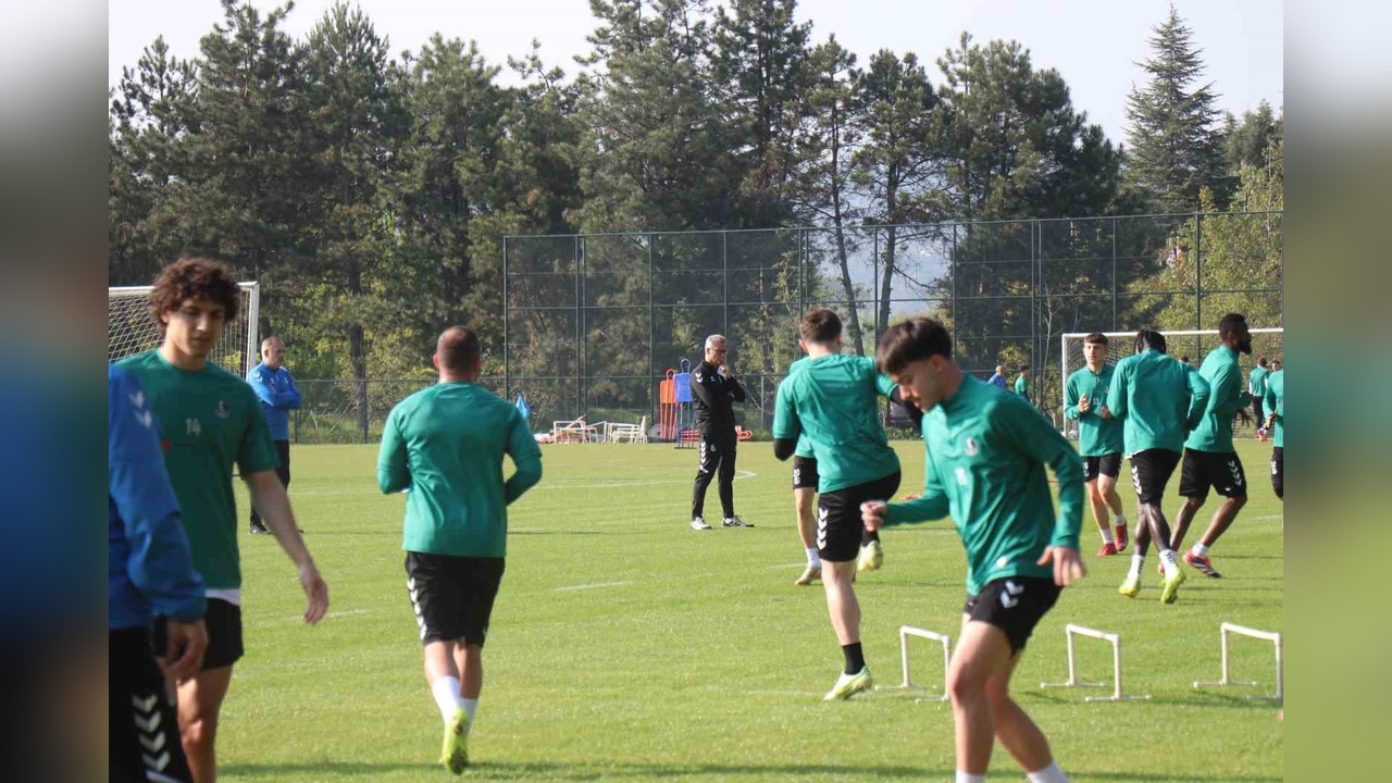Sakaryaspor, İrfan Buz ile İlk Antrenmanını Gerçekleştirdi