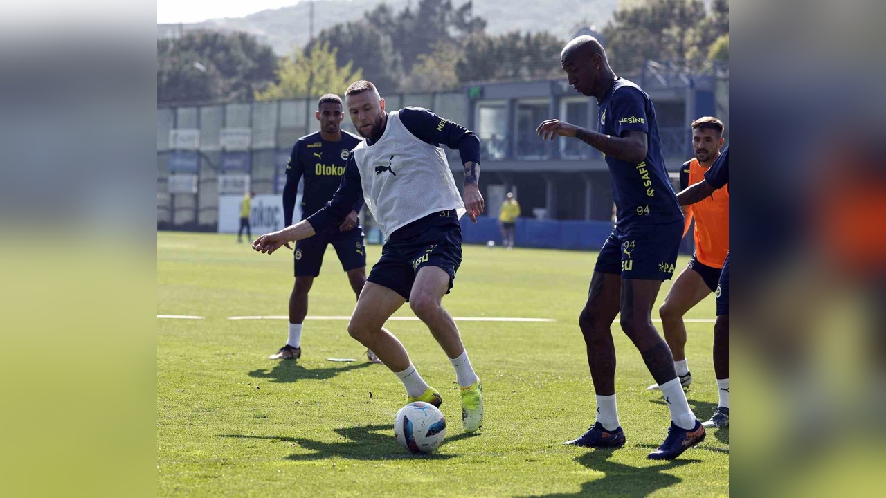 Fenerbahçe, Gaziantep FK Maçı İçin Son Hazırlıklarını Tamamladı