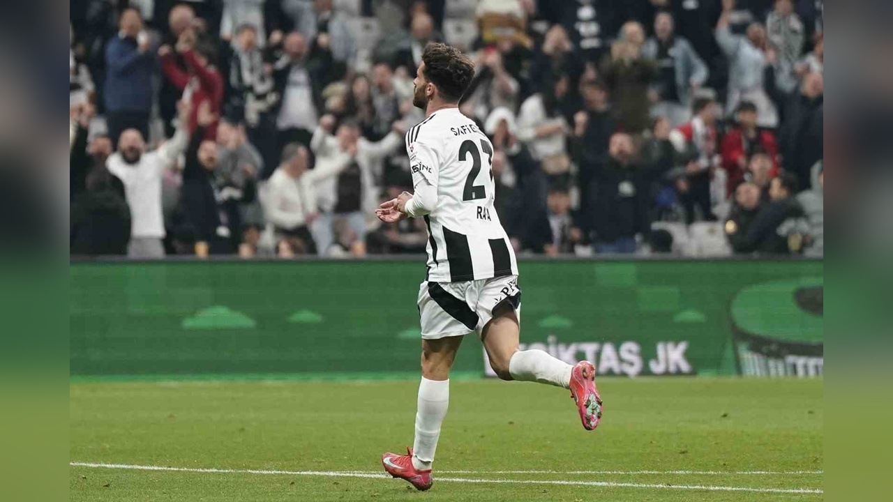 Rafa Silva Ligde 10. Golünü Kaydetti