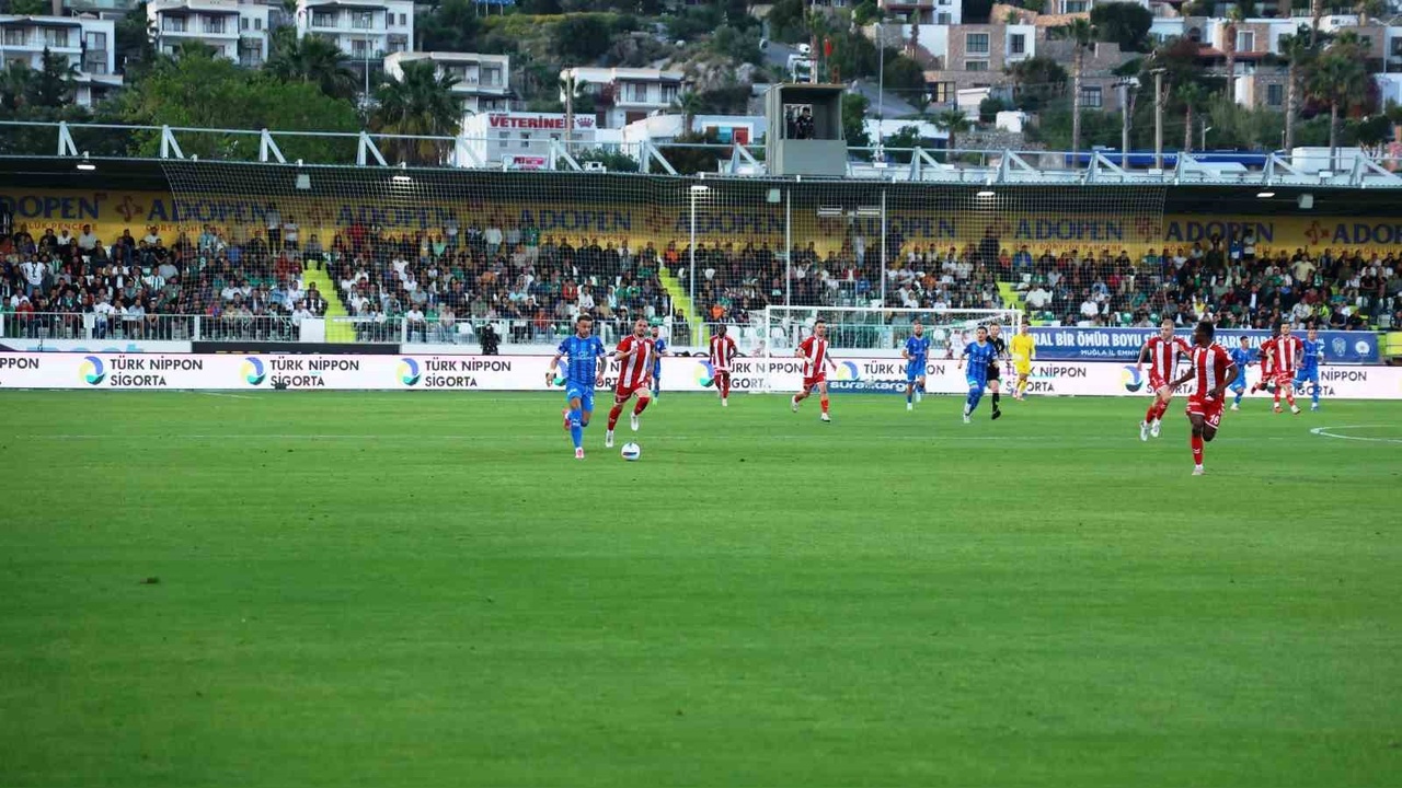 Samsunspor, Bodrum FK'yi deplasmanda 2-1 mağlup etti