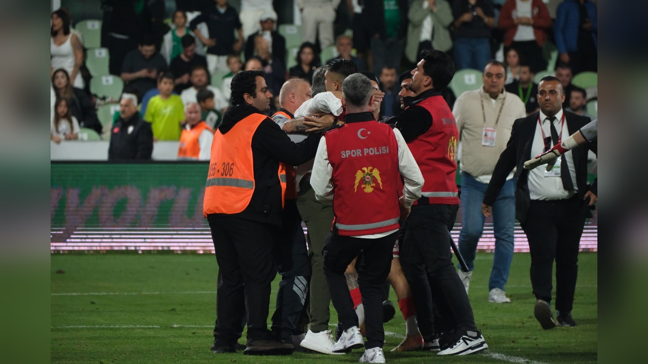 Bodrum FK ile Samsunspor Maçında Gerginlik Yaşandı