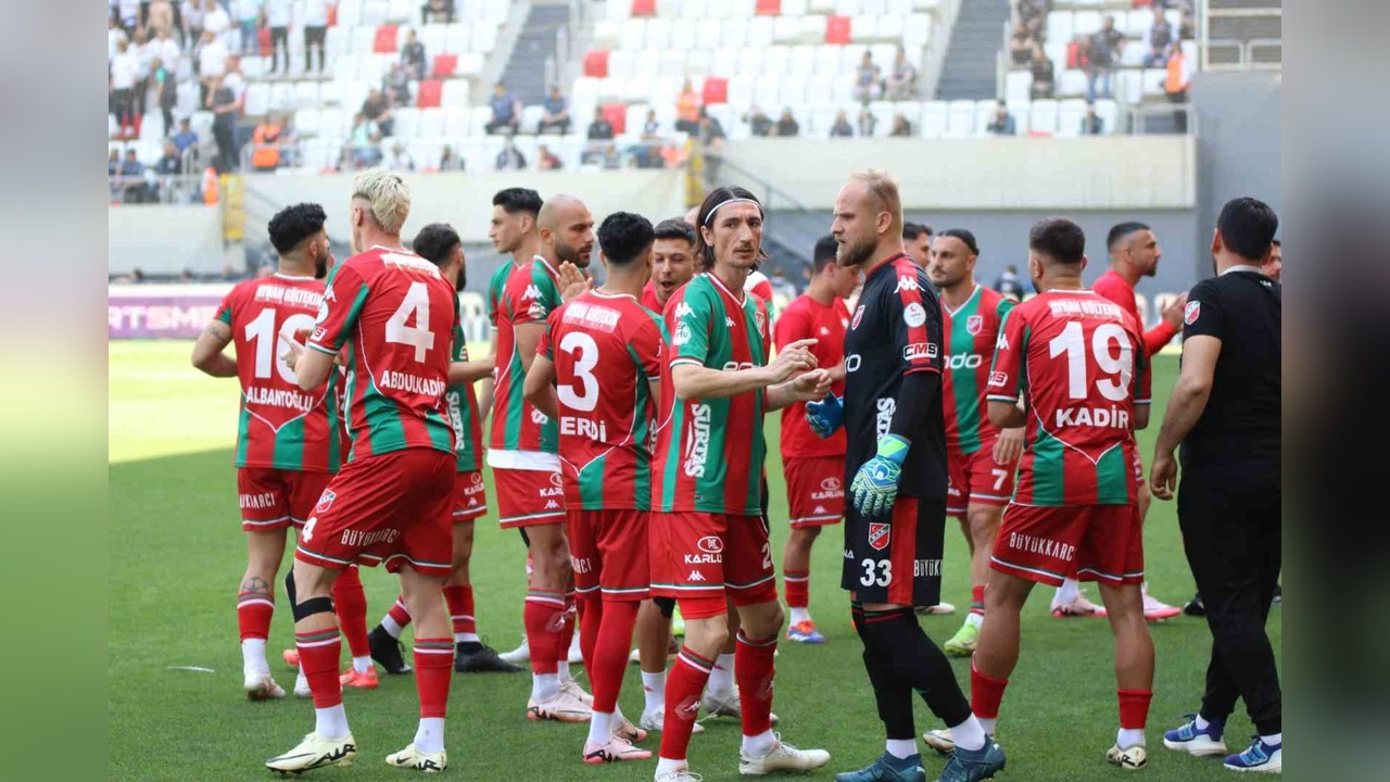 Karşıyaka, 2. Lig’e Yükselme Hedefiyle Çalışmalara Başladı