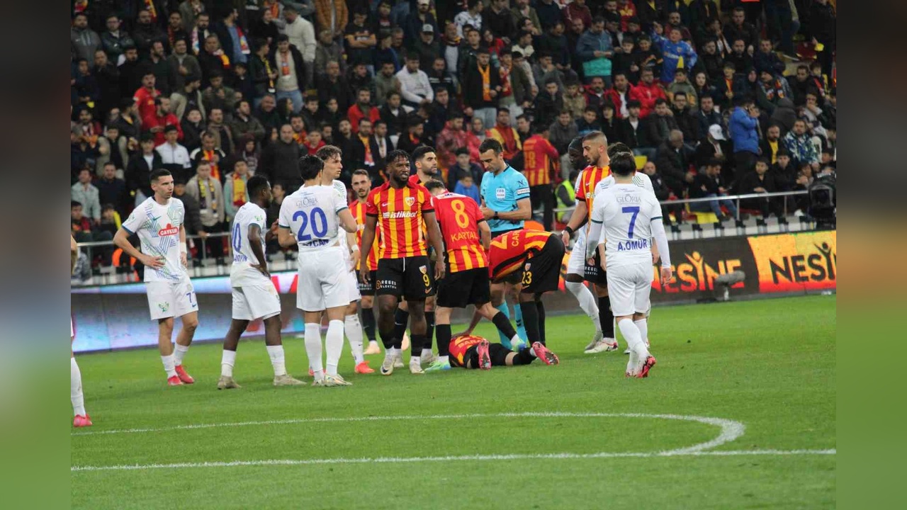 Kayserispor, Çaykur Rizespor'u 1-0 Mağlup Etti