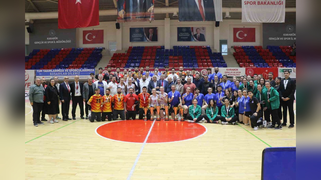 İşitme Engelliler Voleybol Şampiyonası'nda Şampiyonlar Belli Oldu!