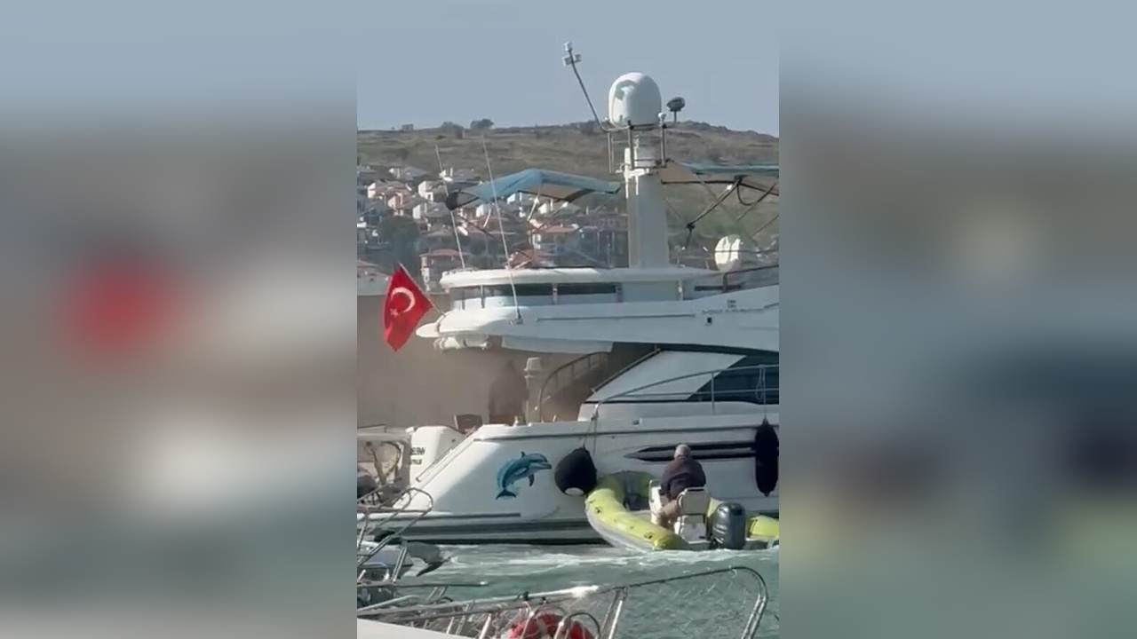Ayvalık Marinadaki Motoryatta Çıkan Yangın Korkuttu