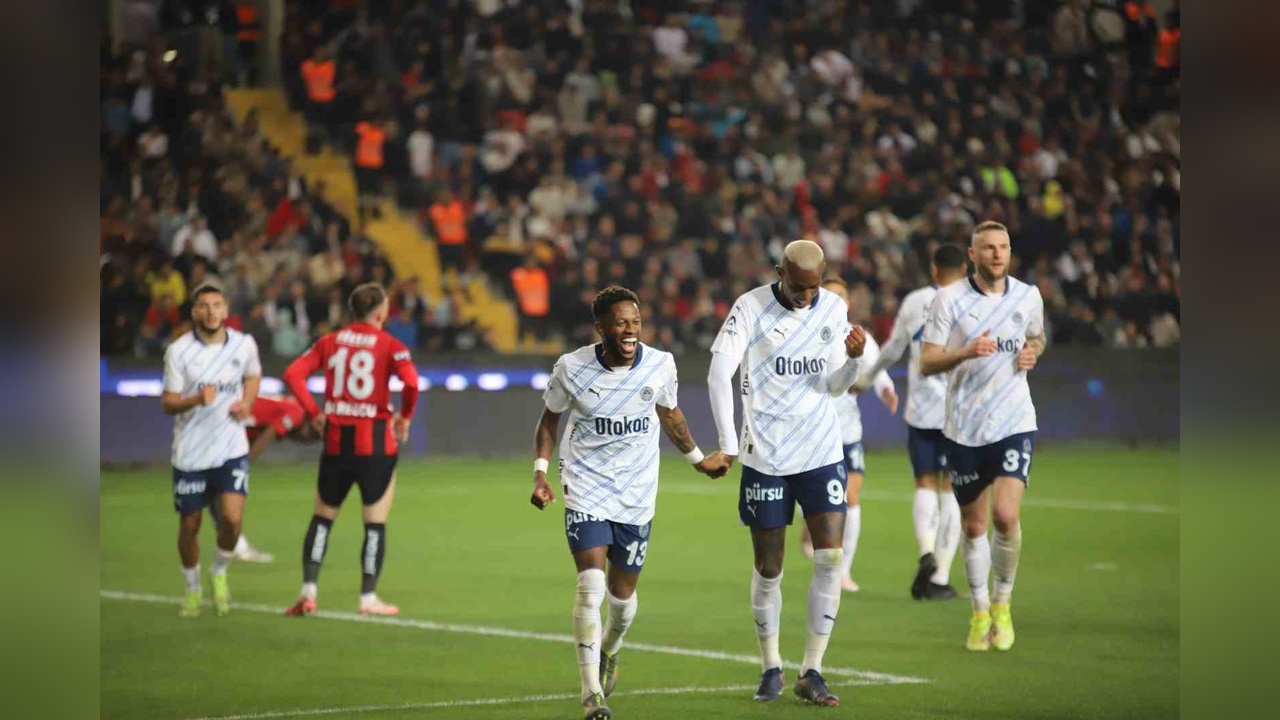 Süper Lig 33. Haftasında 38 Golle Dolu Maçlar Yaşandı