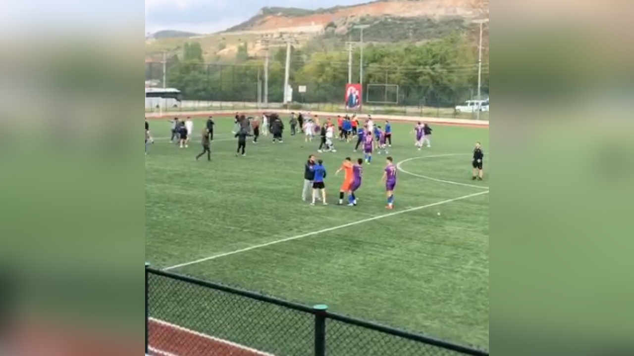 U18 Türkiye Şampiyonası’nda Gerilim Dolu Maçlar Yaşandı