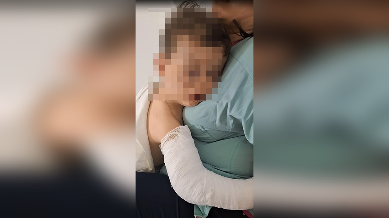 2 Yaşındaki Çocuğa Uygulanan Şiddet Sonrası Anne ve Sevgilisi Gözaltına Alındı