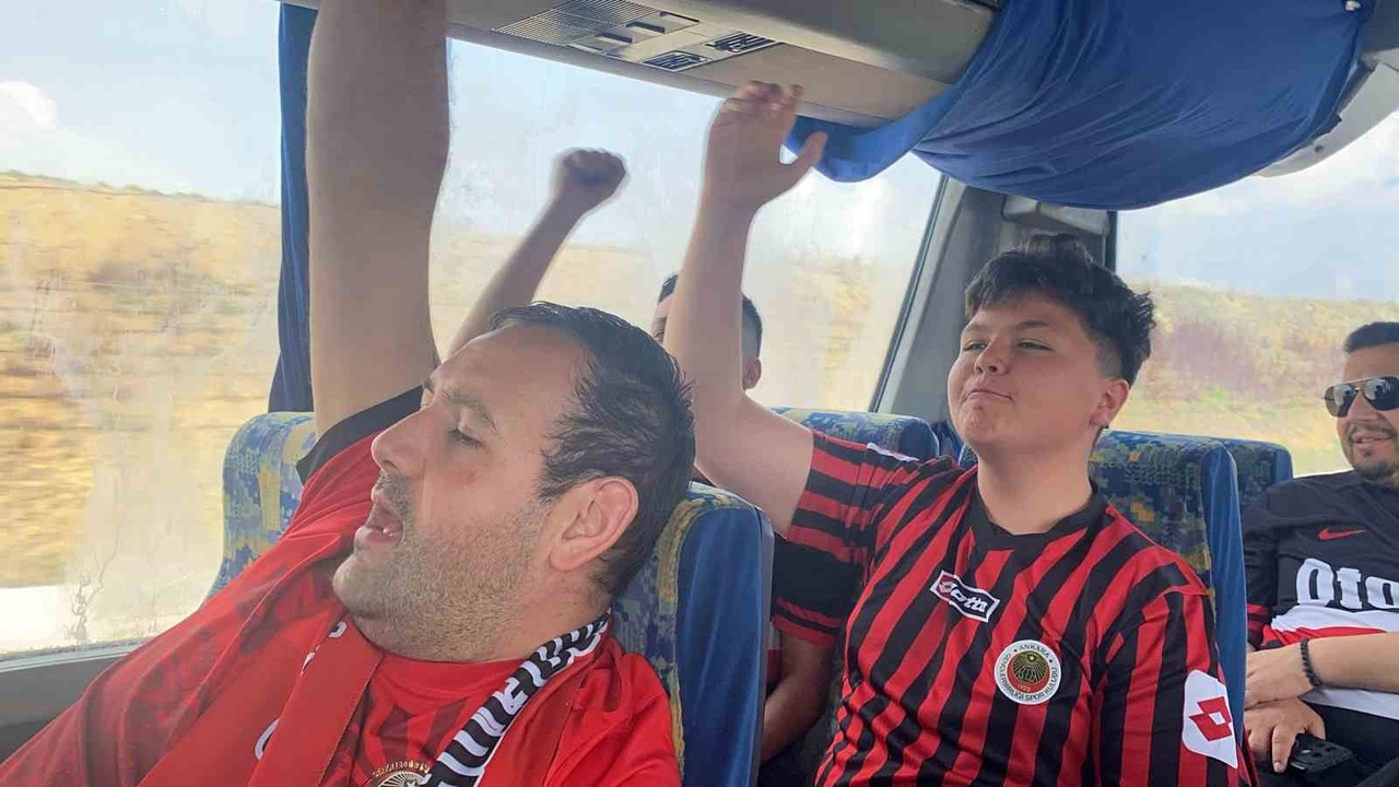 Gençlerbirliği Taraftarları Takımlarını Süper Lig Mücadelesinde Desteklemeye Devam Ediyor