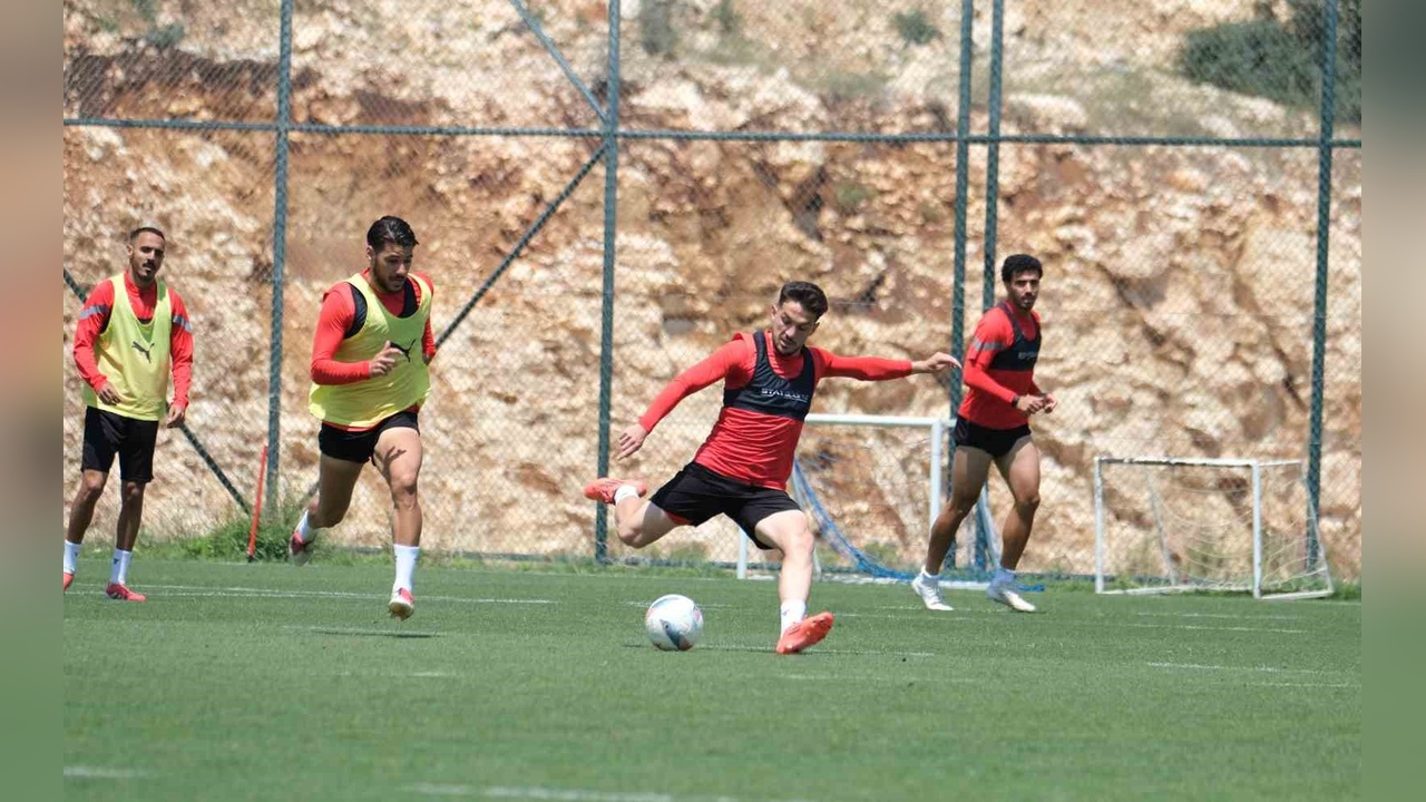 Atakaş Hatayspor, Başakşehir Karşılaşması İçin Hazırlıklarını Sürdürüyor