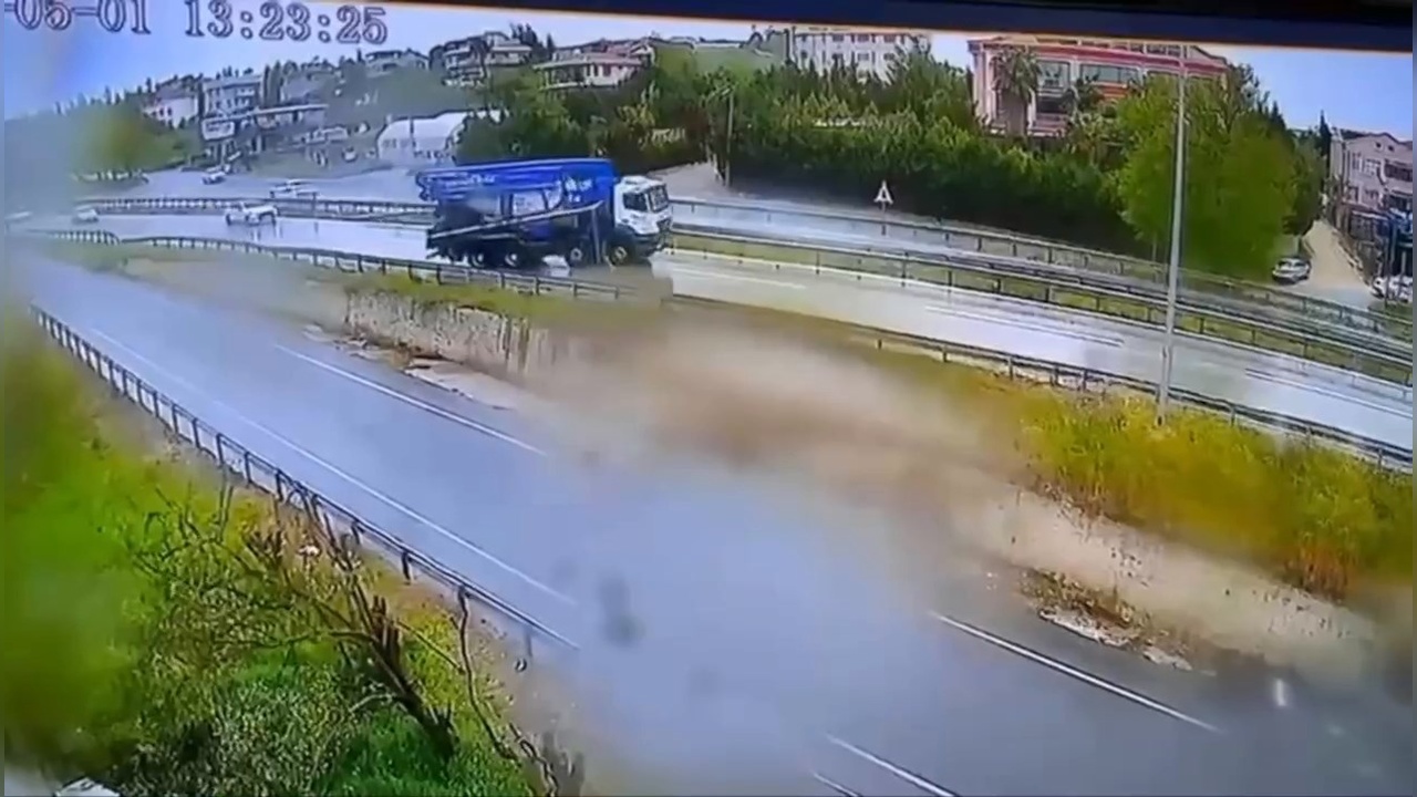 Büyükçekmece’de 30 Saniyede İki Kaza Kamerada