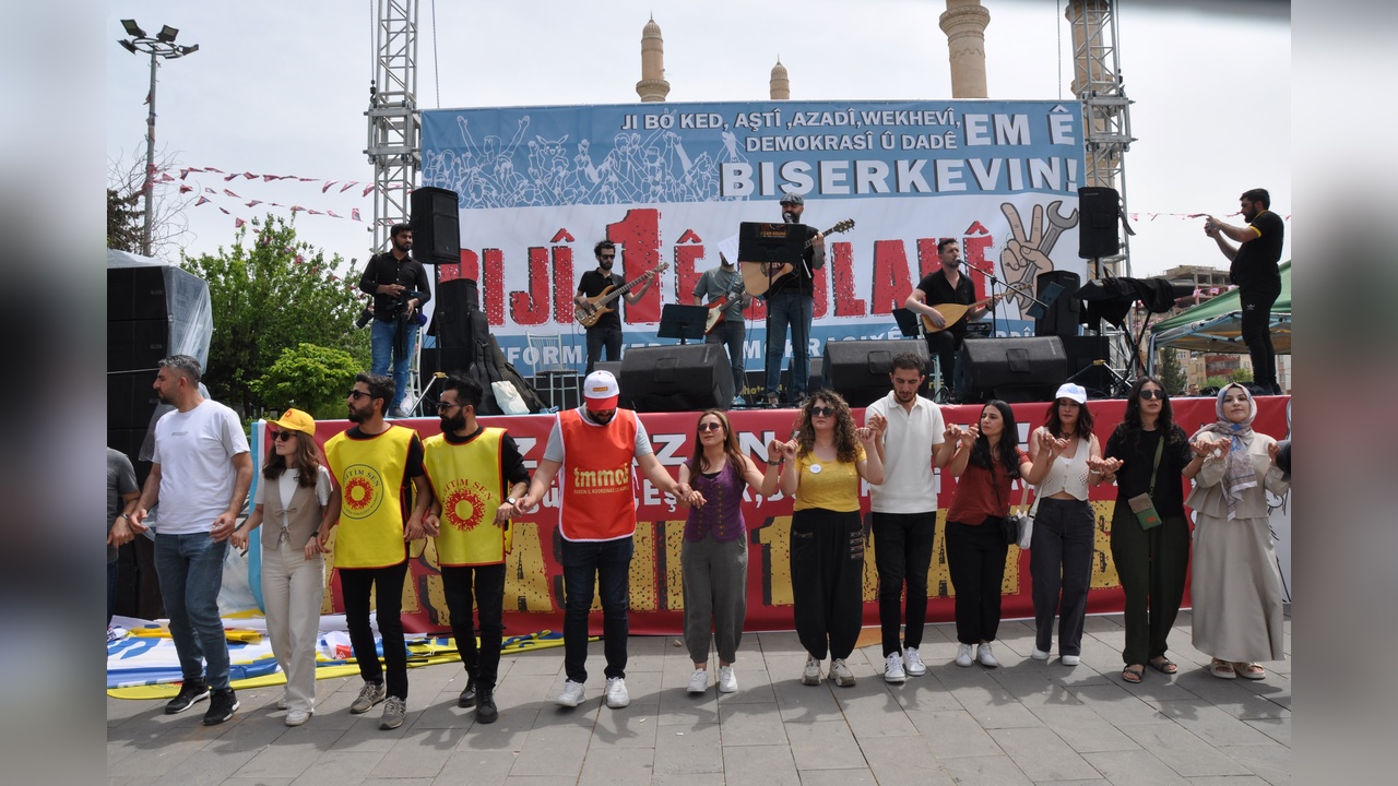 Doğu ve Güneydoğu Bölgelerinde 1 Mayıs Emek ve Dayanışma Günü Kutlamaları Gerçekleşti