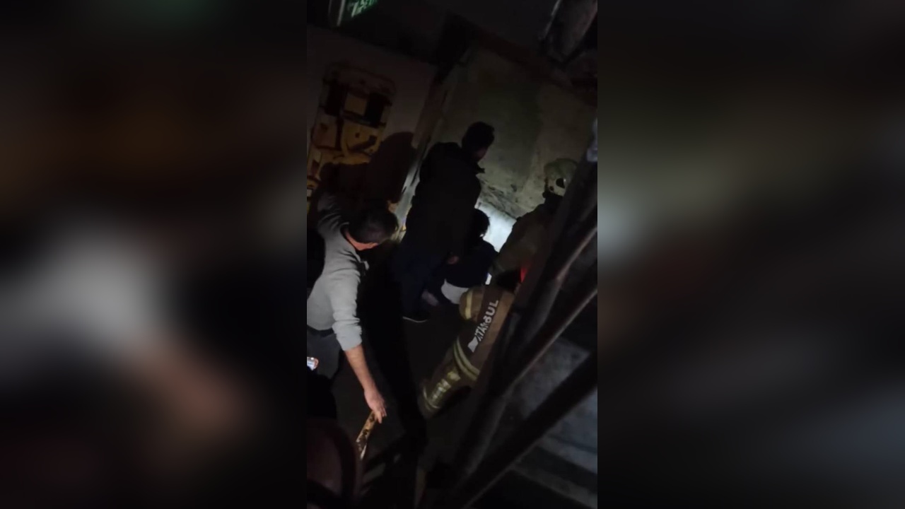 Sultangazi’de Asansör Boşluğuna Düşen Kişi Yaşamını Yitirdi
