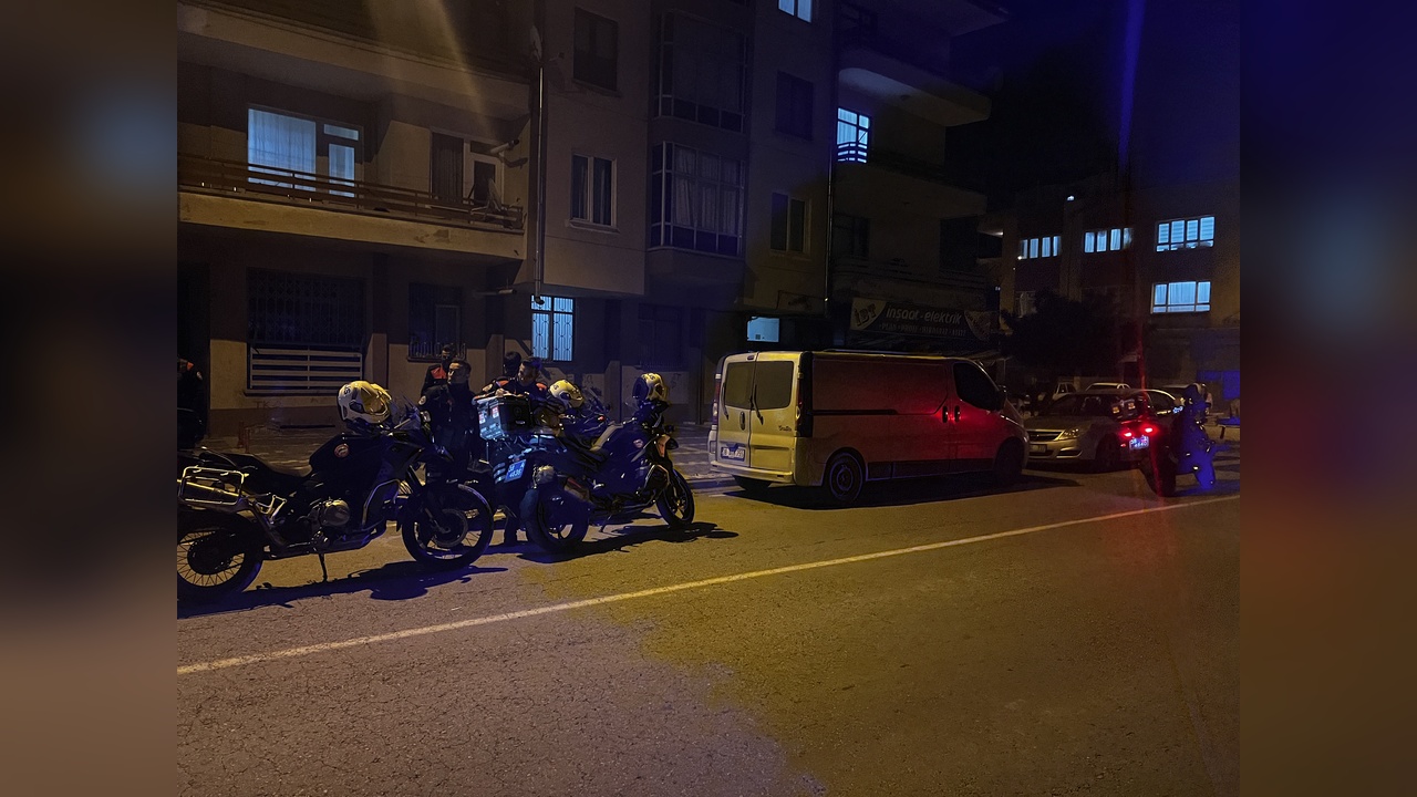 İzinli Çıkan Mahkum Polisten Kaçarken Uyuşturucuyla Yakalandı