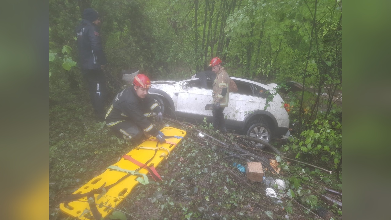 Ormana Uçan Cipte Sürücü Hayatını Kaybetti, 2'si Çocuk 3 Kişi Yaralandı