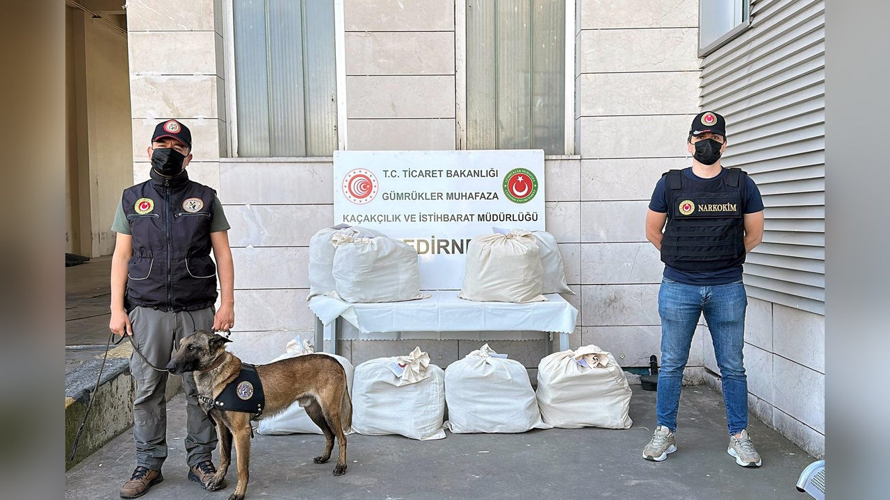 Kapıkule Sınır Kapısı’nda 87 Kilo Uyuşturucu Ele Geçirildi, 3 Kişi Tutuklandı