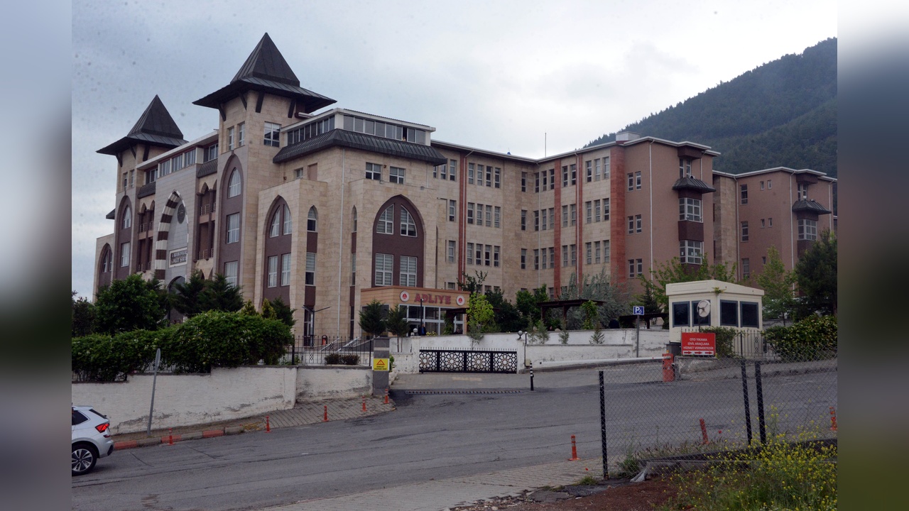 44 Kişinin Hayatını Kaybettiği Siteyle İlgili Üçüncü Bilirkişi Raporu Dosyaya Eklendi