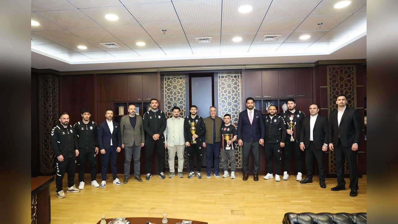 Türkiye Güreş Federasyonu Başkanı Taha Akgül’den Başkan Dursun’a Resmi Ziyaret