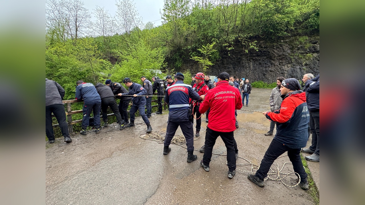 İki Kayıp Kişi İçin Arama Çalışmaları Tüm Hızıyla Sürüyor