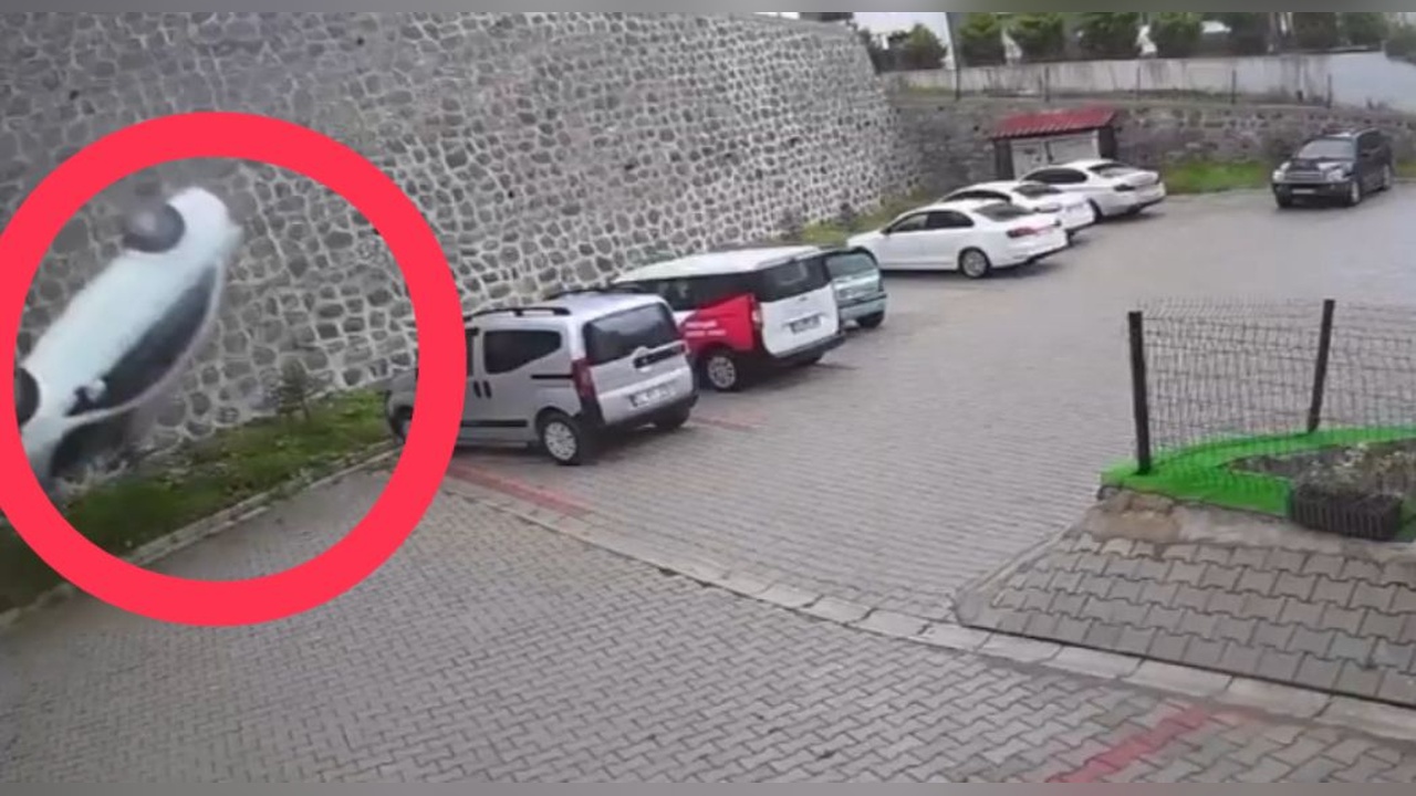 Ordu'da İstinat Duvarından Düşen Otomobilin Sürücüsü Hayatını Kaybetti