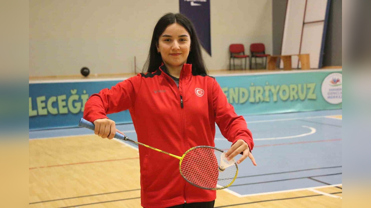 Avrupa 3.sü Badmintoncu Halenur Küçüksevgili'nin Olimpiyat Hedefi