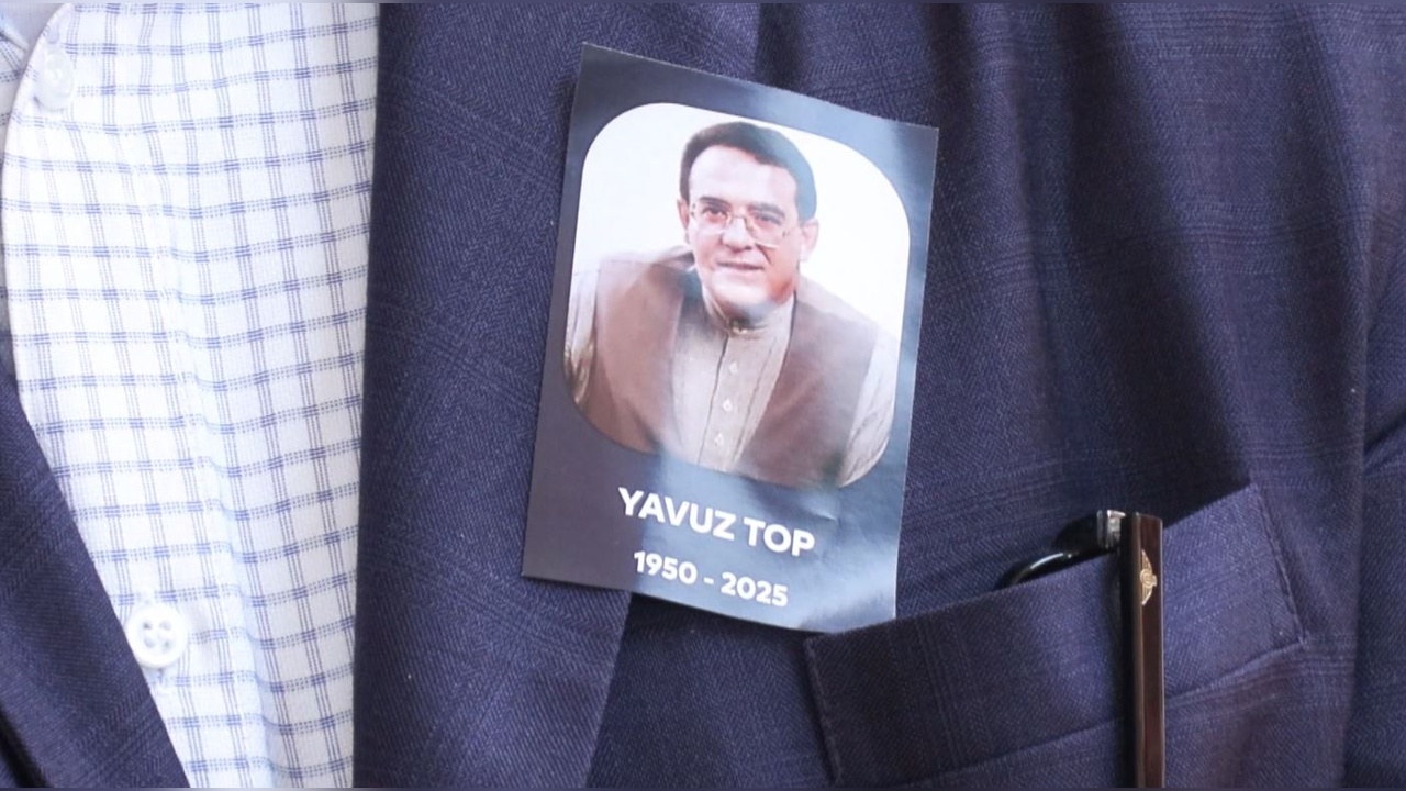 Türk Halk Müziği Sanatçısı Yavuz Top, İstanbul'da Son Yolculuğuna Uğurlandı