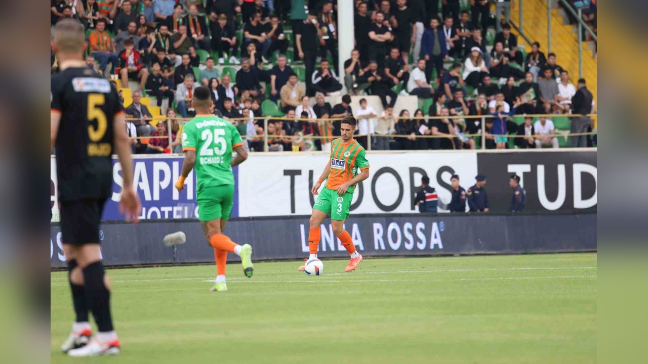 Trendyol Süper Lig'de Alanyaspor ile Kayserispor 1-1 Berabere Kaldı
