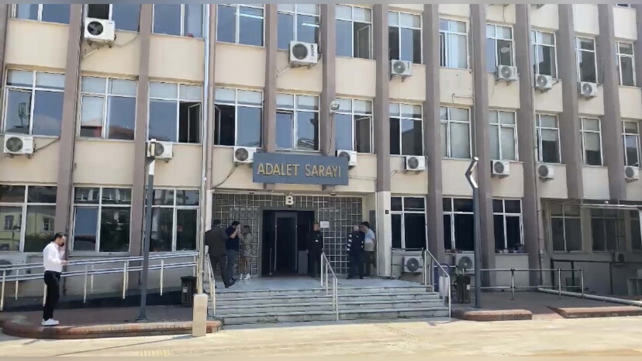 Nişanlısının İntiharını Önlemeye Çalışırken Kolundan Vuruldu