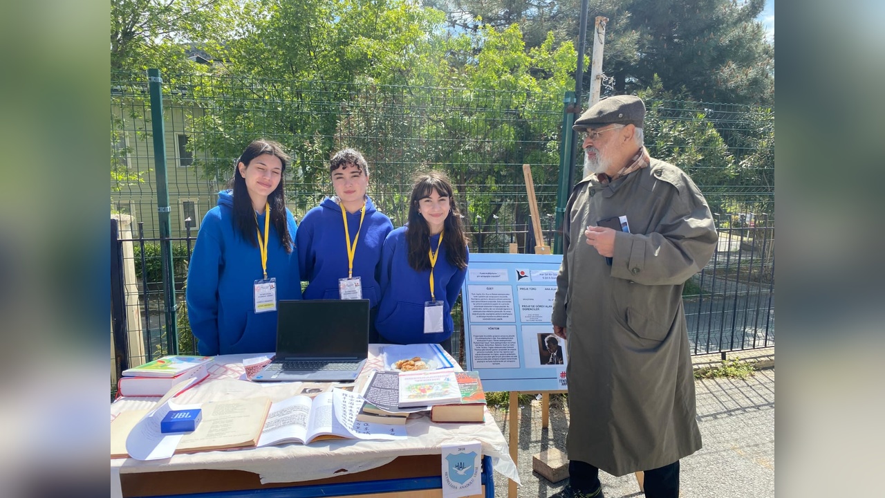 Heybeliada Anadolu Lisesi TÜBİTAK Bilim Fuarı ile Bilimseverleri Buluşturdu