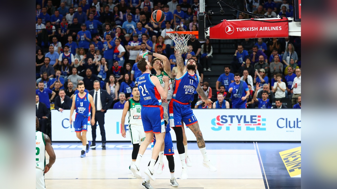 Anadolu Efes, Final Four’da Final Biletini Kapmak İçin Sahada