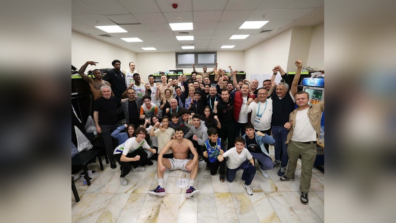 Merkezefendi, Gaziantep'i seride 3-0 yaparak finale yükseldi