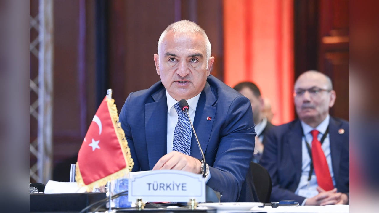 D-8 ülkeleri turizm bakanları kahire'de bir araya geldi