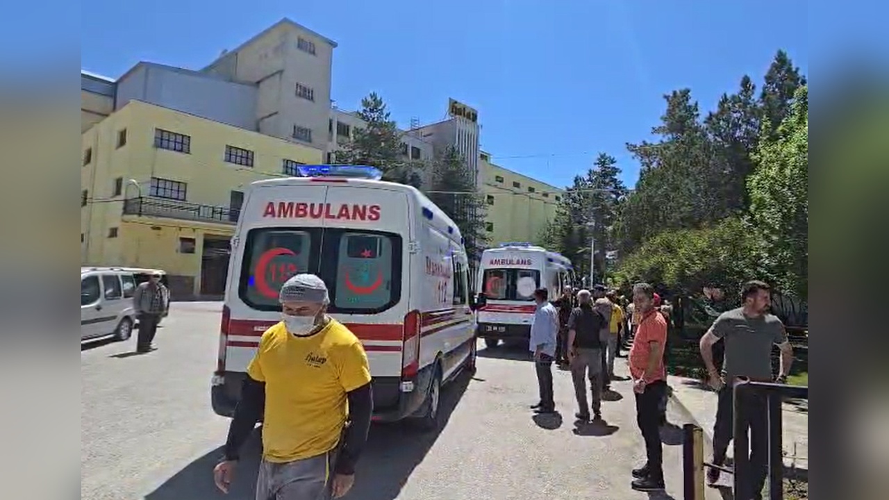 Çorum'da un fabrikasında patlama sonucu 7 kişi yaralandı