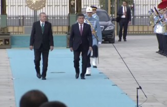 Cumhurbaşkanı Erdoğan’dan Kırgız mevkidaşına resmi karşılama
