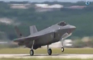 Türk F-35 uçağı ilk uçuşunu yaptı