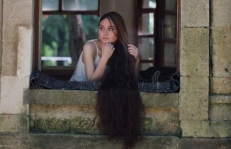 ‘Rapunzel’ masalı Edirne’de gerçek oldu