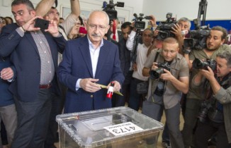 Kılıçdaroğlu’ndan kamu görevlilerine çağrı
