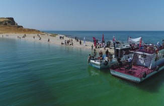 Çarpanak Adası’na antik yoldan su altı yürüyüşü