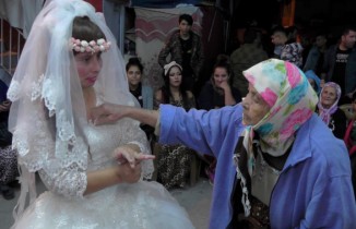 Engelli kıza dillere destan Roman düğünü