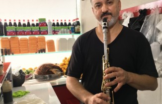 Çiğ köfte ve klarnet bir arada