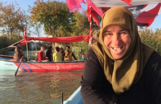 Balıkçı kadınlar artık tekneleriyle turistleri gezdiriyor