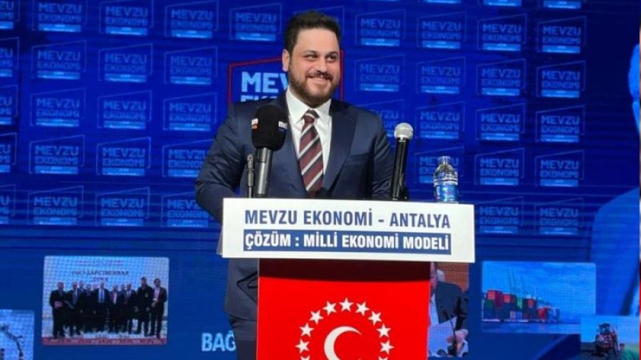 Hüseyin Baş lafı gediğine koydu: Cumhuriyet’e böyle sahip çıktı