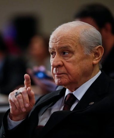 Bahçeli’nin anayasa çağrısı