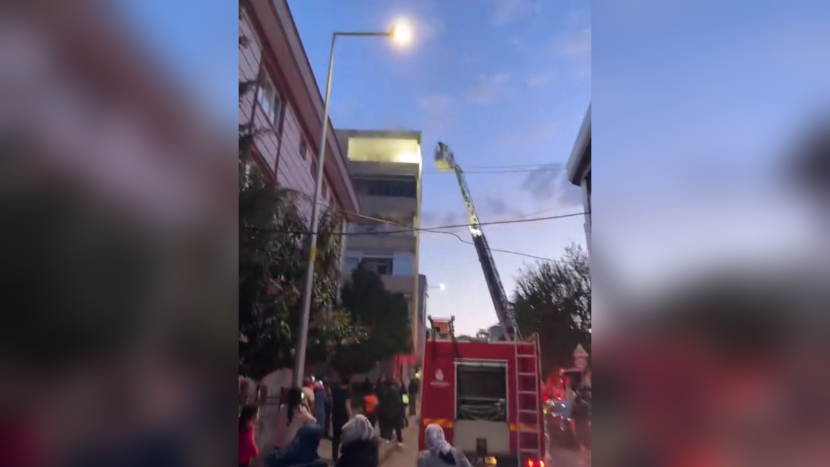 Küçükçekmece'de daire yangını söndürüldü