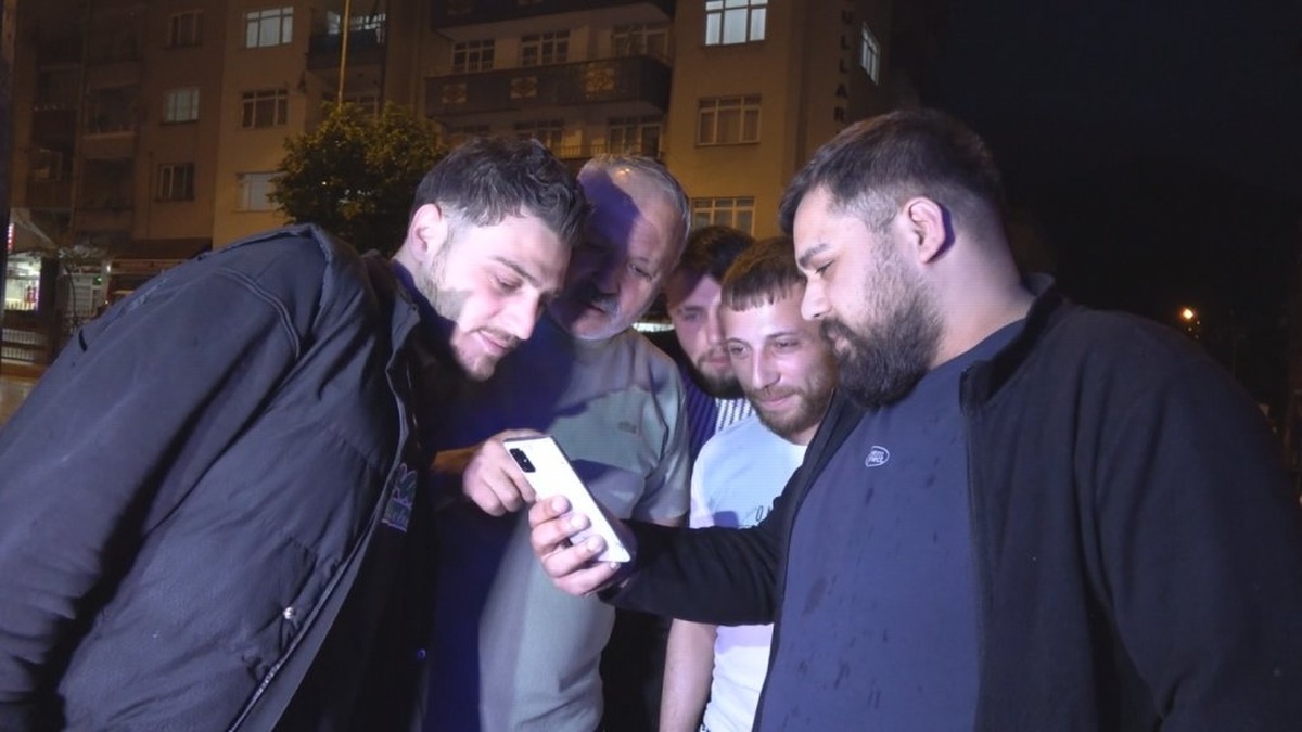 Amasya'da yıldırım düştü, canlı yayında oyun oynayan Nurettin Gülünaz büyük korku yaşadı