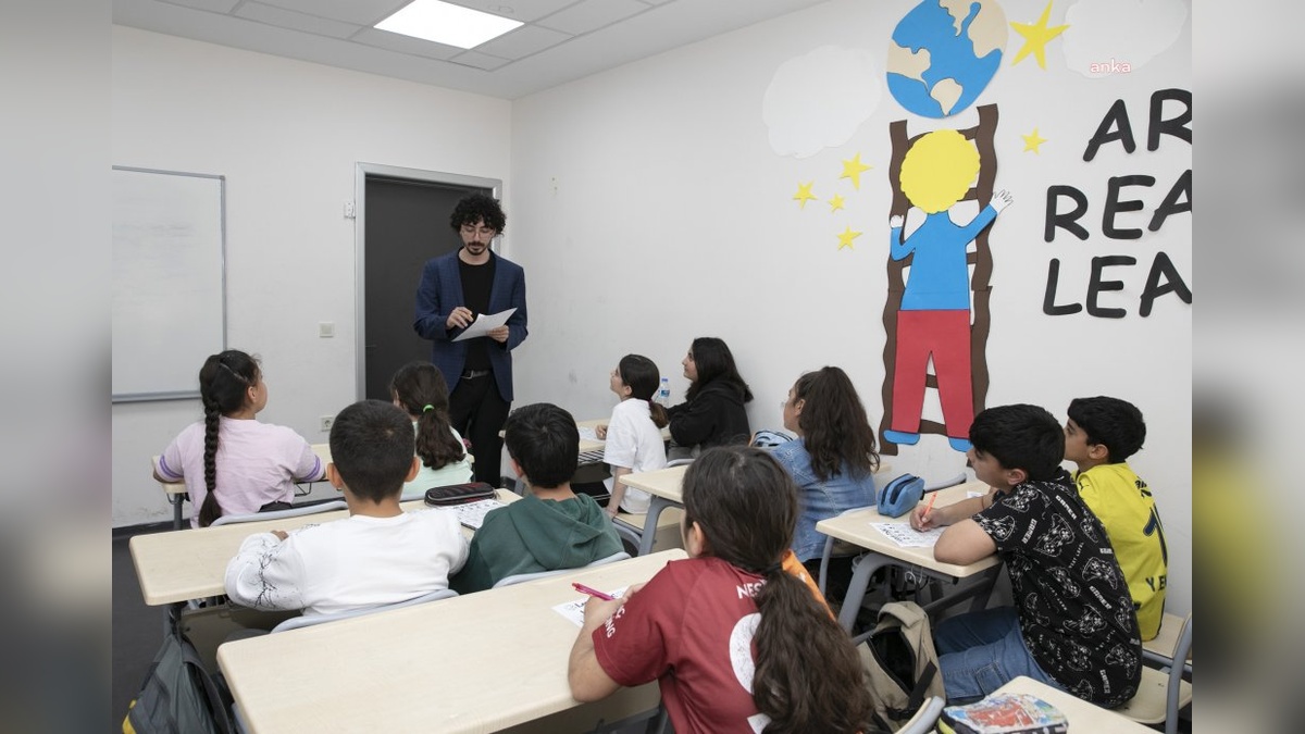 Mersin Büyükşehir Belediyesi'nin 'Hello Mersin' Projesi Halkkent'te de Başladı
